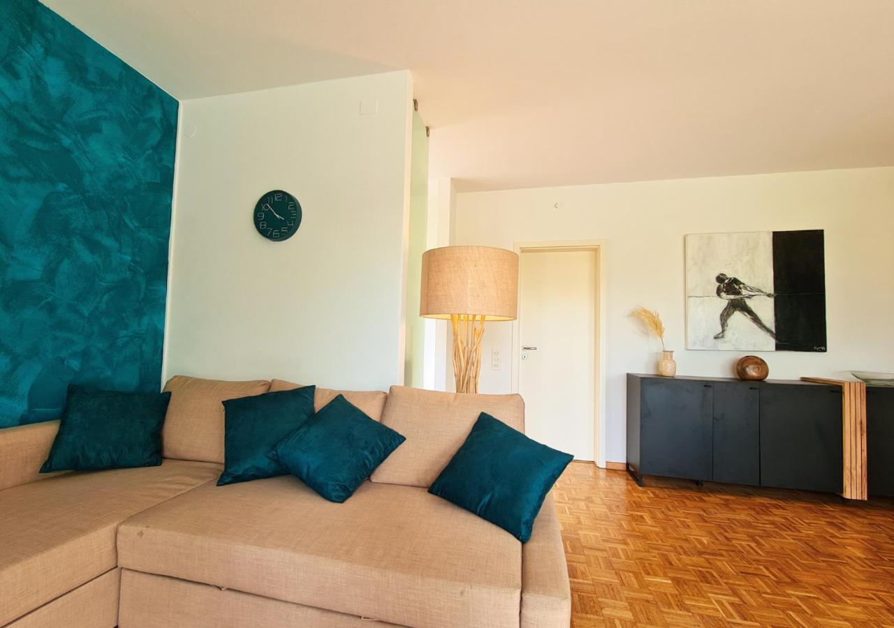 Suite Apartment With A View And Free Parking Lugano Bagian luar foto